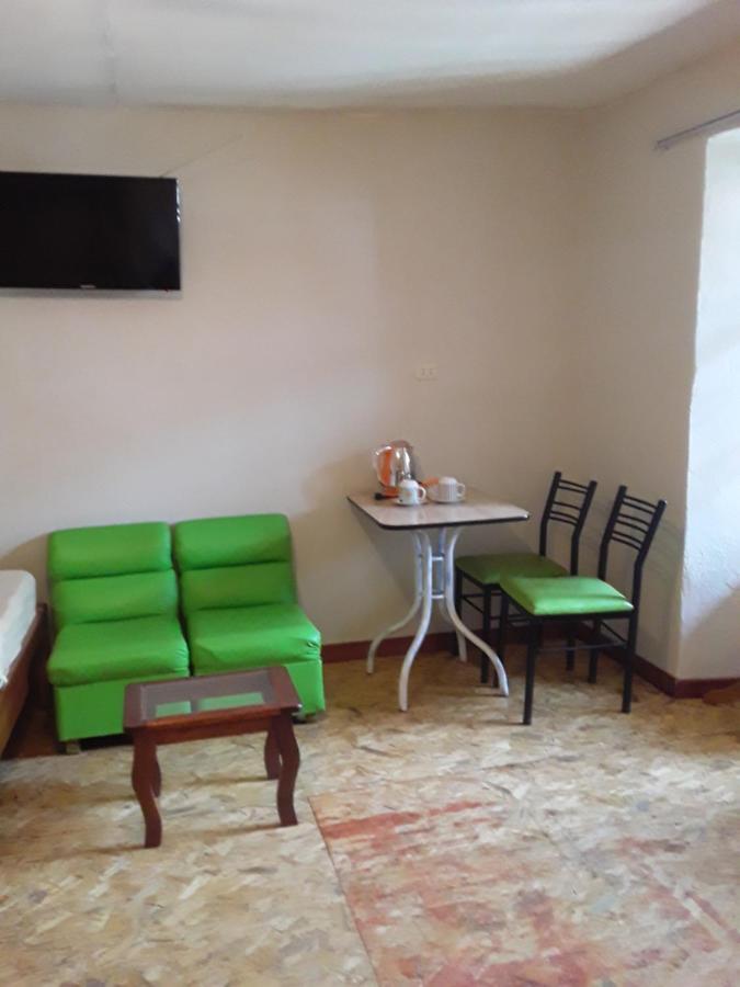 Barrio Inka Hostal *